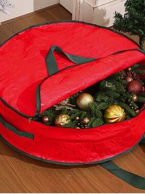 Mainstay Red Christmas Wreath Storage Bags with Green Trim